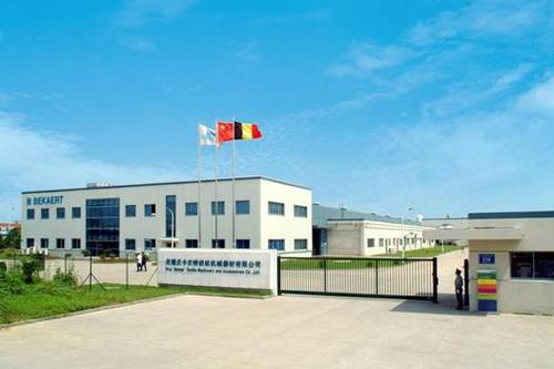 工廠、商務大樓、工業(yè)園區(qū)、私人企業(yè)、電影院、銀行、政府機關、學校、酒店娛樂場所等工業(yè)管道疏通、沉淀池清理、化糞池清理、隔油池清理、污泥凈化處理、污水池處理、沉淀池清理、化糞池清理